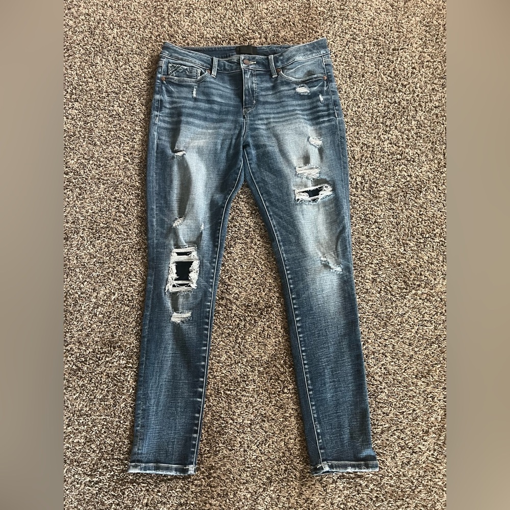 Buckle skinny jeans size 30